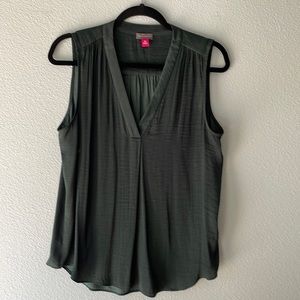Vince Camuto Lightweight Forest Green Flowy Sleeveless Blouse, Sz M